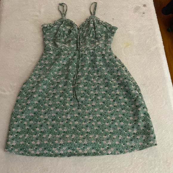 Jolie Dresses & Skirts - Jolie and joy green dress